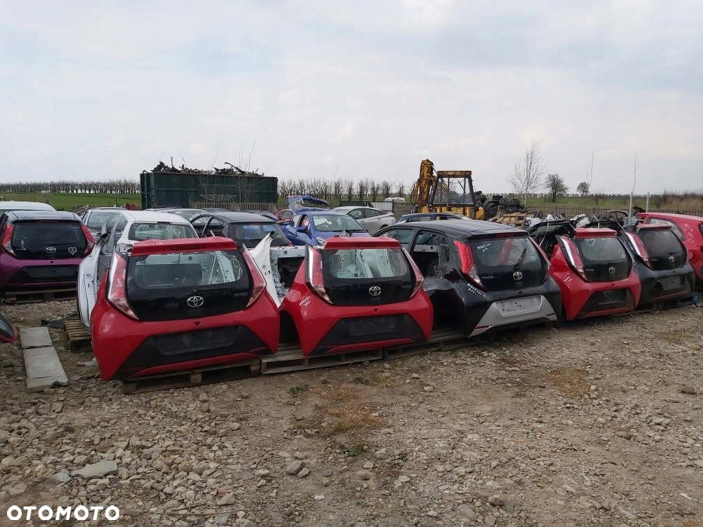 Toyota Aygo I komputer sterownik silnika 1,0 LIFT - 11