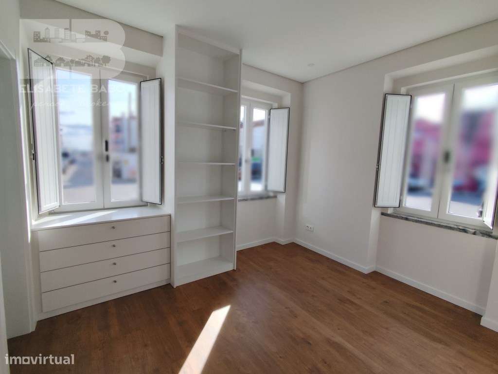 Fantástico apartamento T2+1 no Centro do Montijo-5