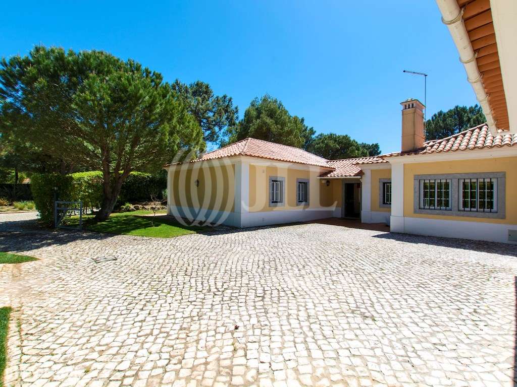 Moradia T3+1 com piscina, na Quinta da Marinha, Cascais. - Grande imagem: 4/20