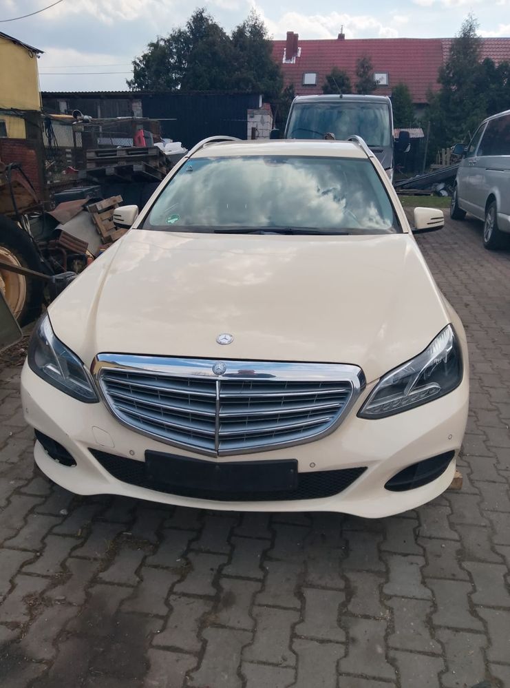 Mercedes-Benz E W212/W207 200 BlueTEC 7G-TRONIC 2015