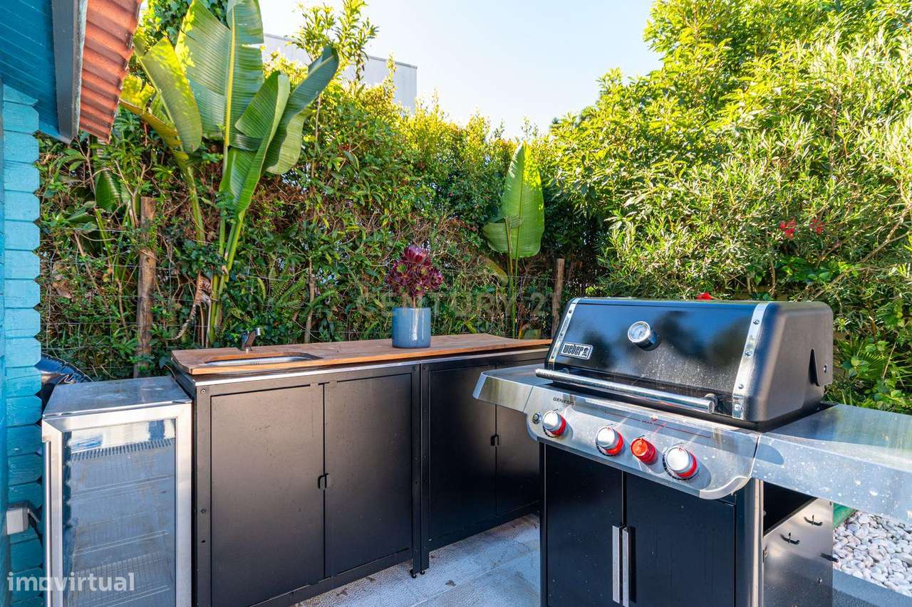 Charme Tradicional • Conforto Moderno • Energia Solar Inteligente (202-35