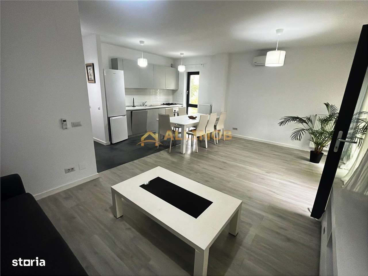 Casa de închiriat – Otopeni, zona ultracentrala (str. 23 August) - Imagine principală: 5/20