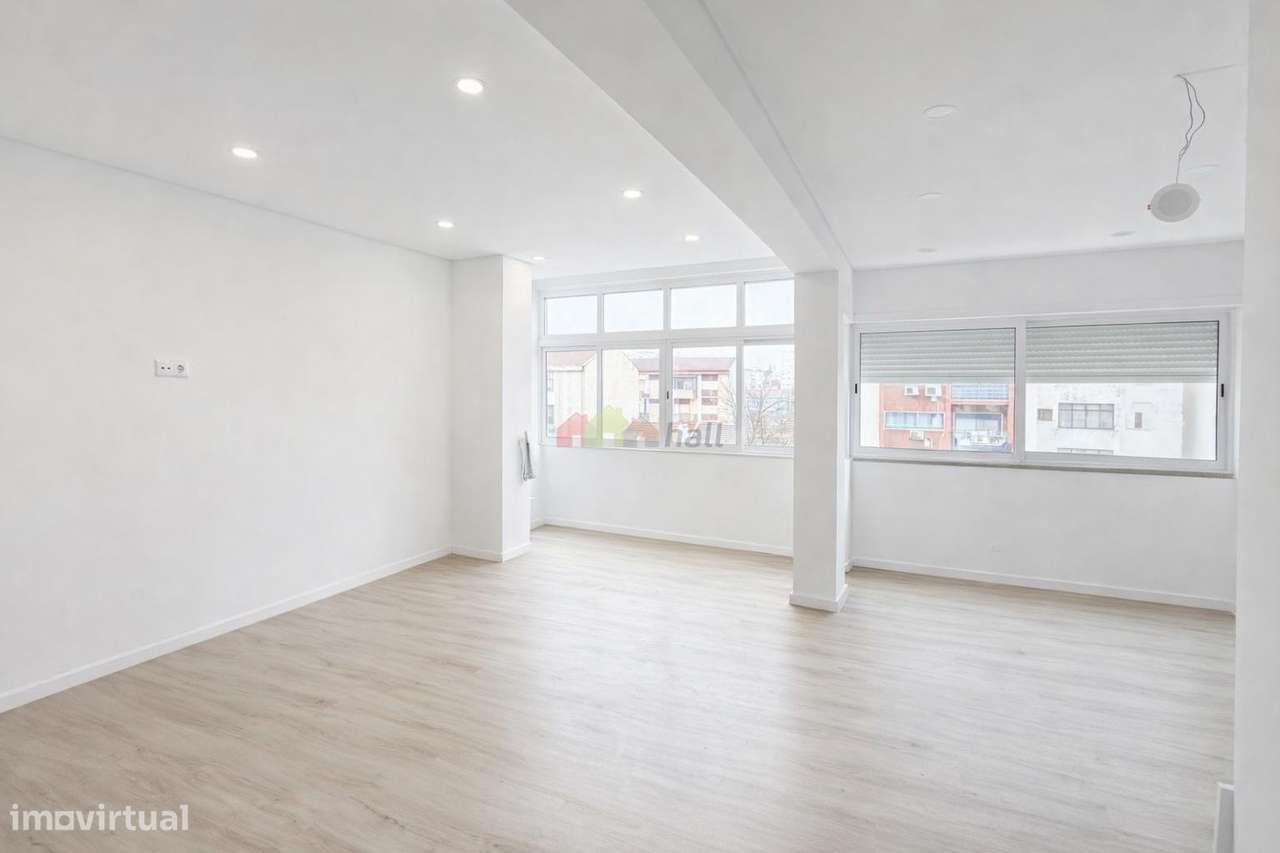 Apartamento T4 totalmente remodelado | Av. Afonso Henriques – Barreiro - Grande imagem: 2/33