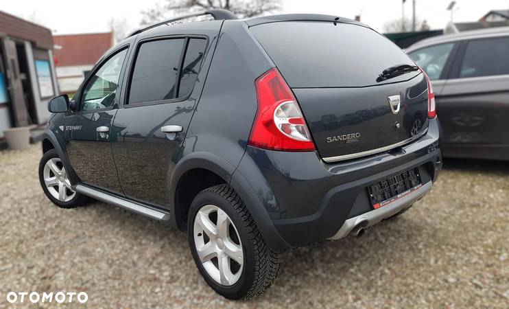 Dacia Sandero Stepway 1.6 - 2