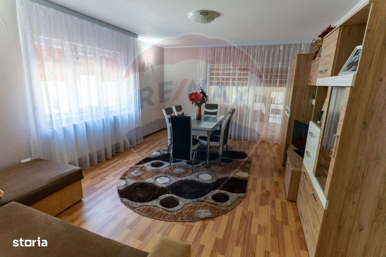 Casă / Vilă Sesuri, jud Hunedoara - Imagine principală: 5/20