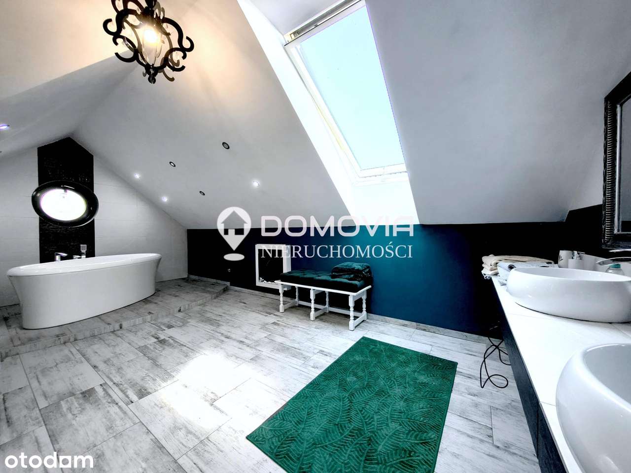 Wyjątkowy dom! Ukryty wśród zieleni, pod Zamościem-16