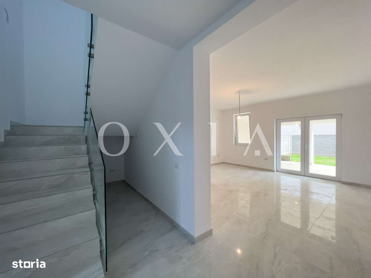 AX671 Chisoda, Finisat La Cheie, Asfalt - Imagine principală: 2/20