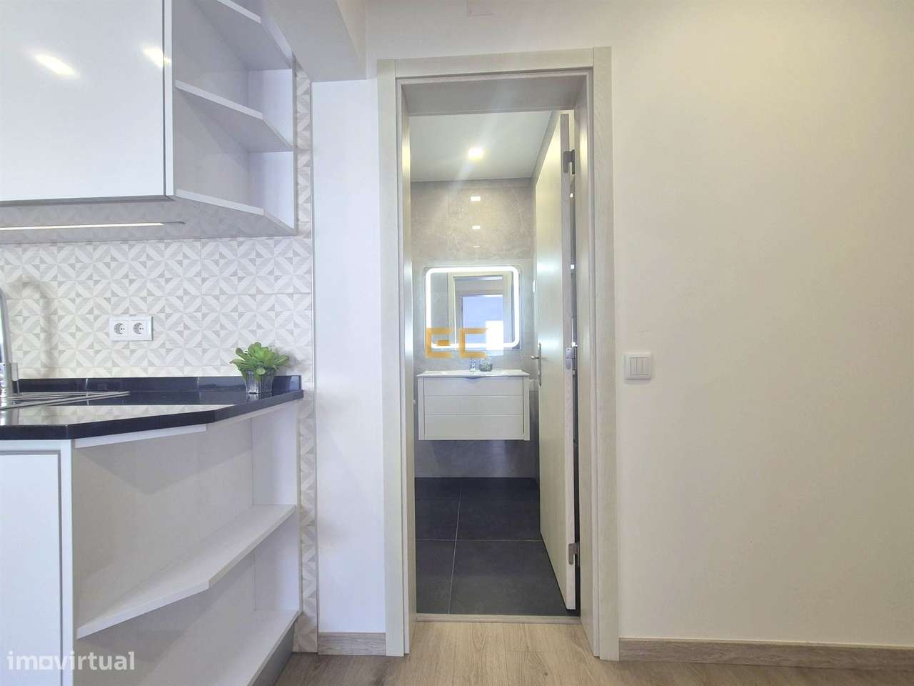 Apartamento T0, para venda, na Figueira da Foz!-11