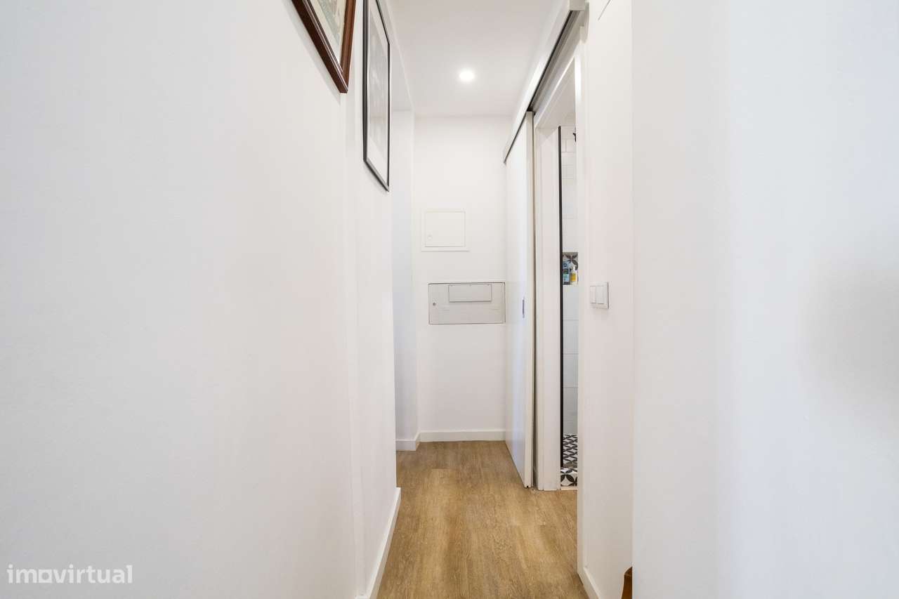 Apartamento Familiar totalmente Remodelado no Coração de Lisboa com Vi-8