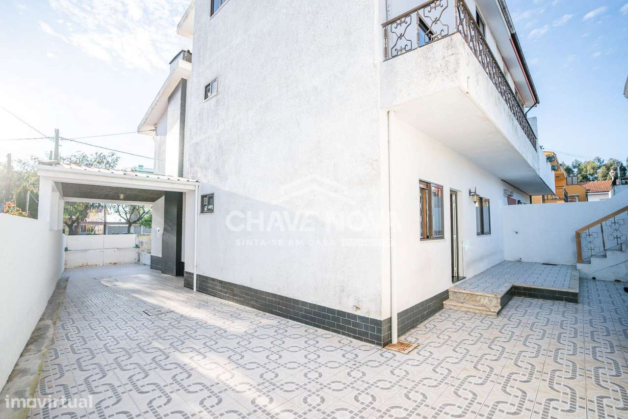 Moradia Geminada V4 c/ Garagem Box em Rio Tinto - Grande imagem: 4/24