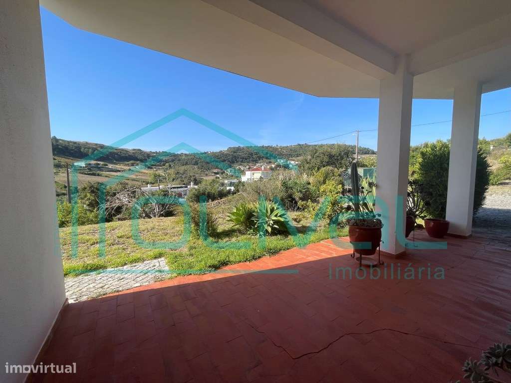 Fantástica Moradia implantada numa área de de terreno com 6.500m2 c... - Grande imagem: 5/35