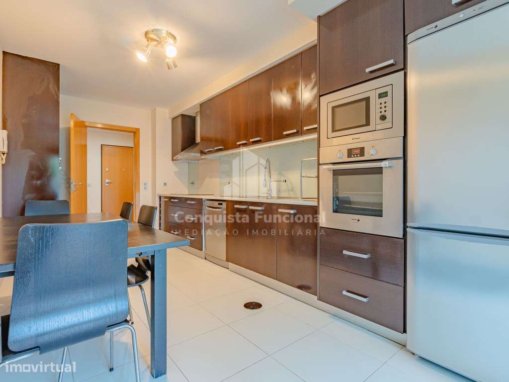 Duplex T2+1 nas Devesas | Totalmente equipado, mobilado e pronto a ...-8