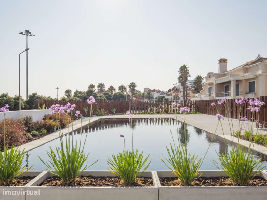 Moradia geminada, vista mar, jardim e piscina, garagem, Estoril - Grande imagem: 4/47