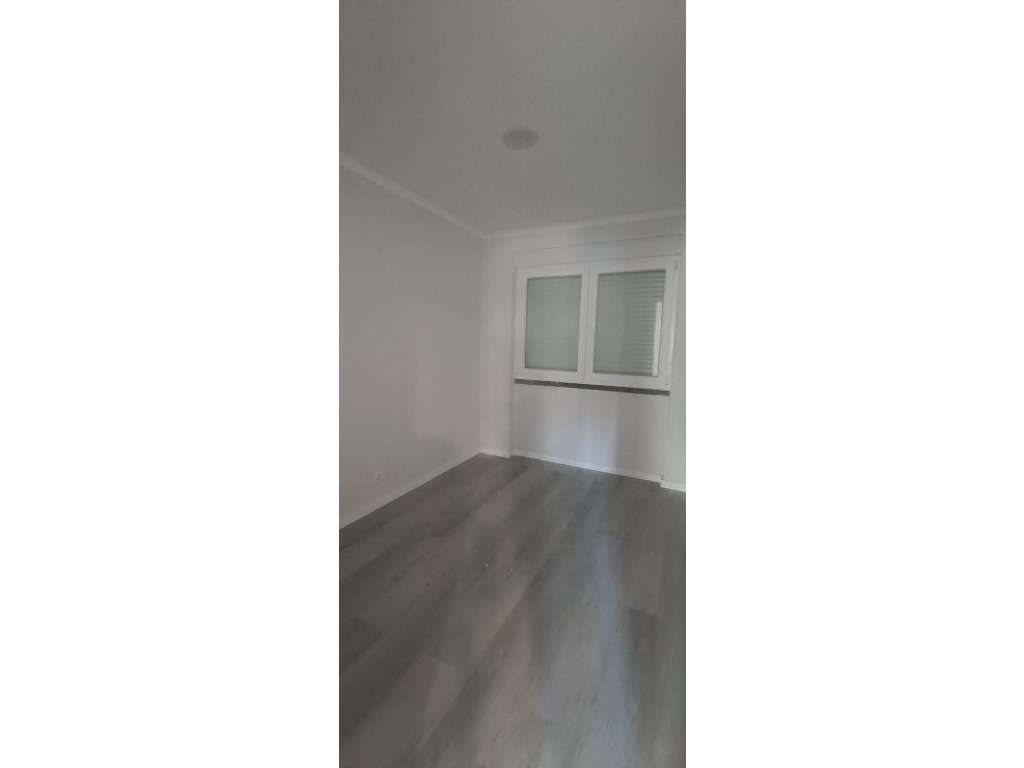 Apartamento T2 - Benfica - Remodelado-12