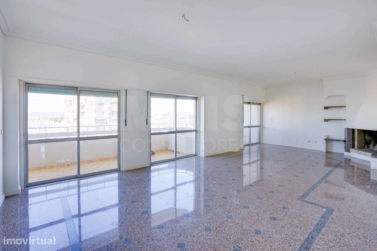 T5 no Lumiar - varandas e garagem - Grande imagem: 5/50