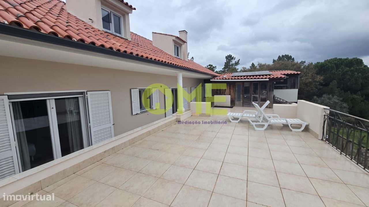 Moradia T6, com 5 000m2 de terreno-10