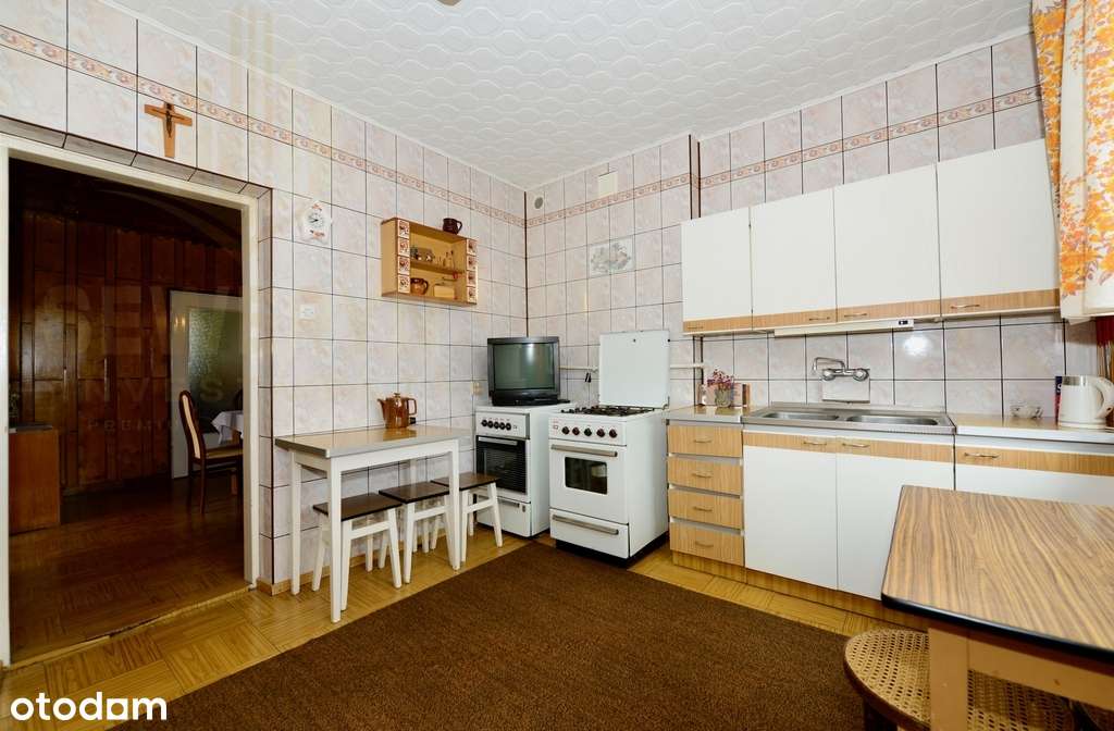 Duży dom z potencjałem i możliwościami-14