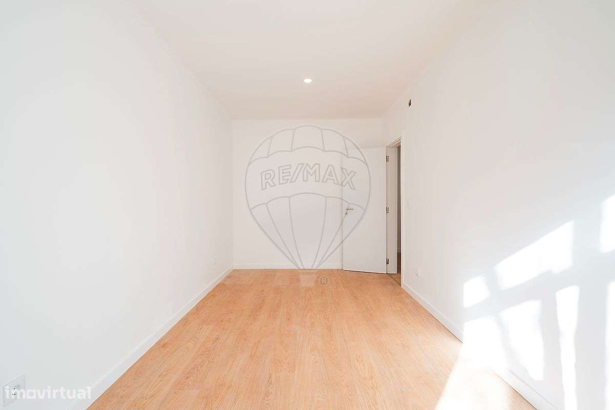 Apartamento T2 para arrendamento - Grande imagem: 2/17