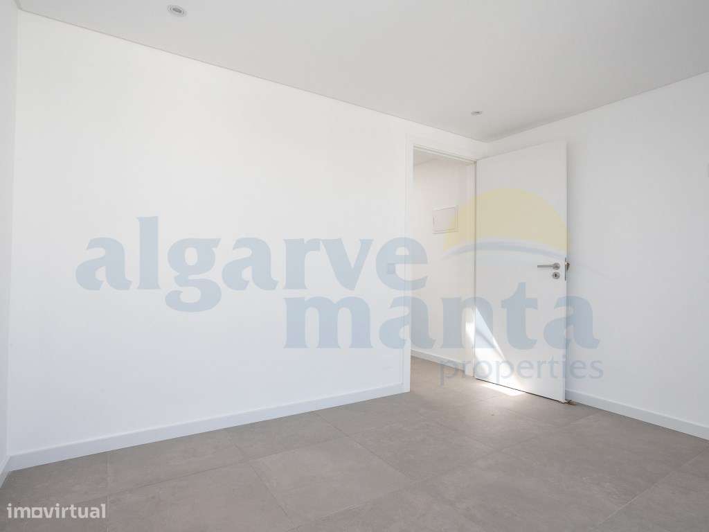Exclusiva Moradia T4 de Luxo à Beira-Mar com Piscina Privada, Estac...-25