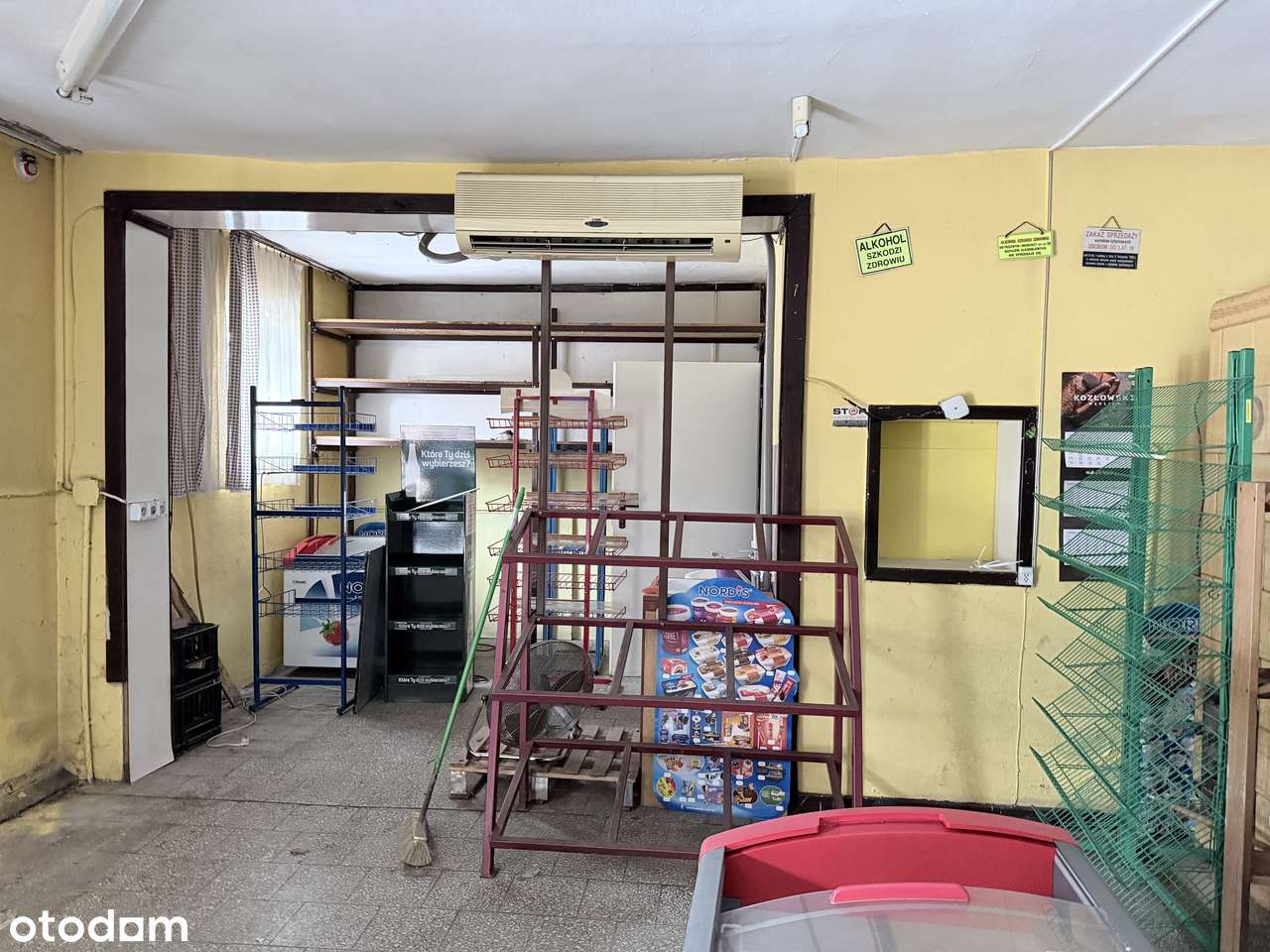 NA SPRZEDAŻ DWA LOKALE UŻYTKOWE Z POTENCJAŁEM – DO GENERALNEGO REMONTU-6