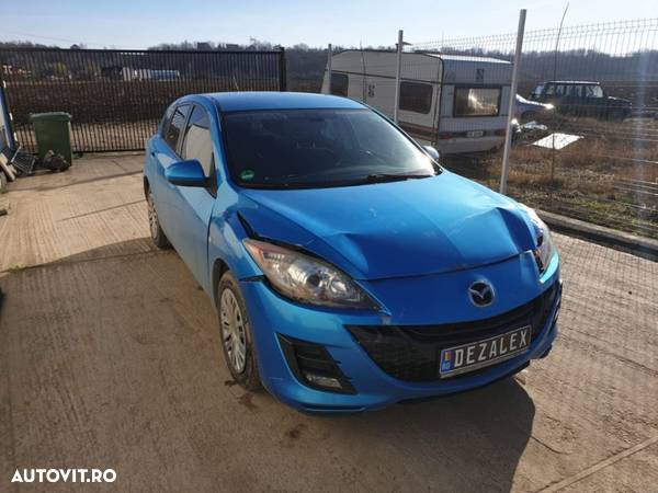 Dezmembrari Mazda 3 Hatchback 2.2 Diesel MZR-CD 2010 - 1