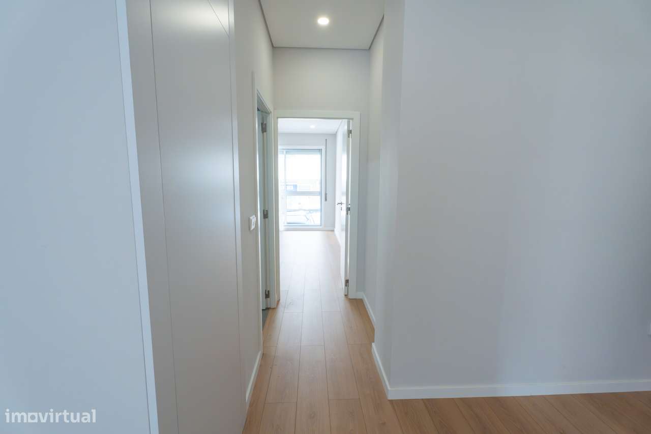 Apartamento T2 Renovado no Centro de Estarreja-15