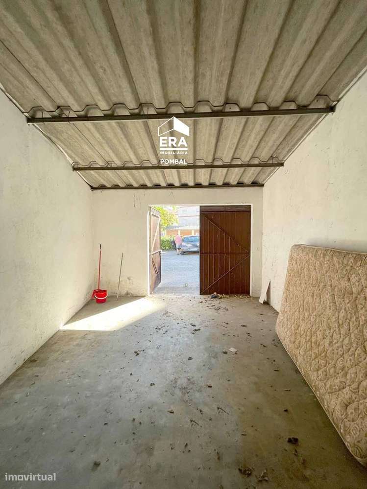 Garagem ,  Eiras e São Paulo de Frades, Coimbra - Grande imagem: 5/10