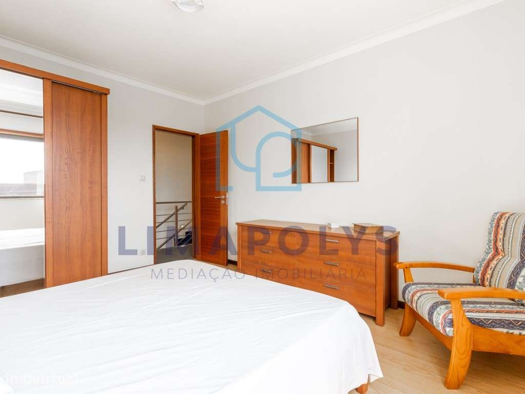 Moradia T4 com Vista Mar a 50m da Praia - Oportunidade Única!-20