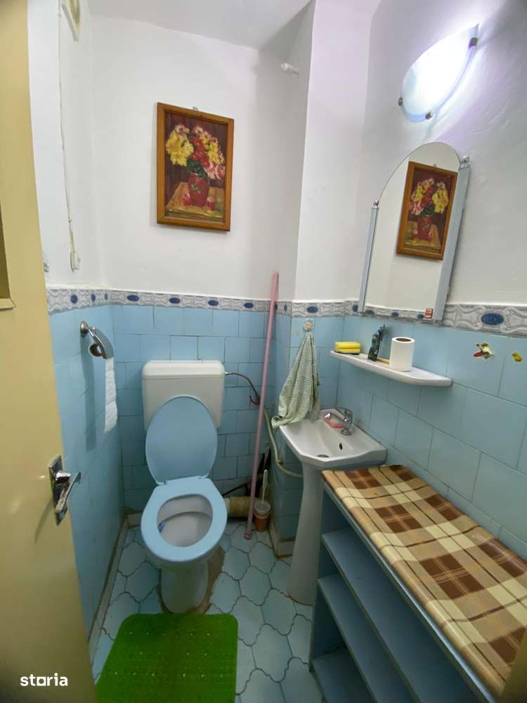 3 DECOMANDATE la etajul 2, Banca Nationala-14