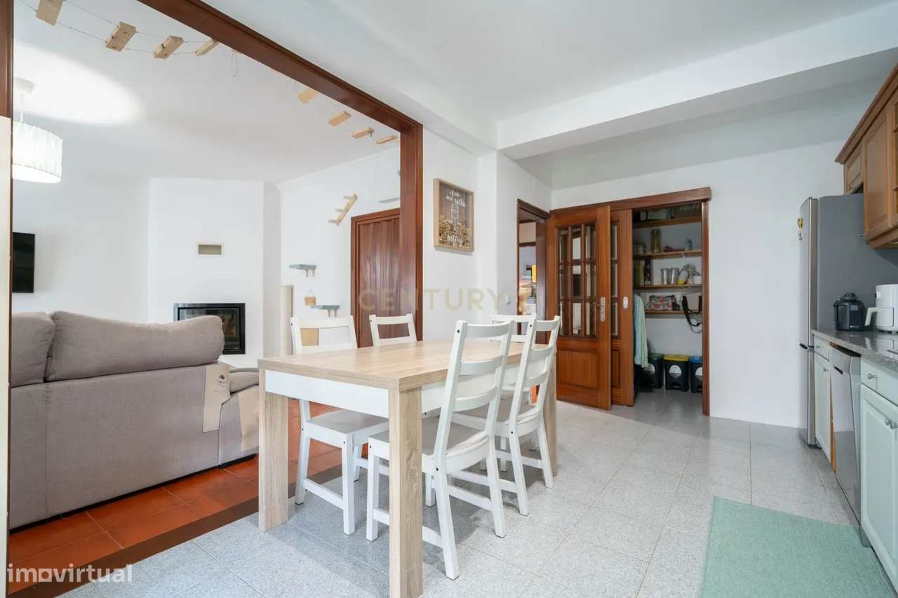 Apartamento T3 no centro da vila da Lousã - Grande imagem: 3/28