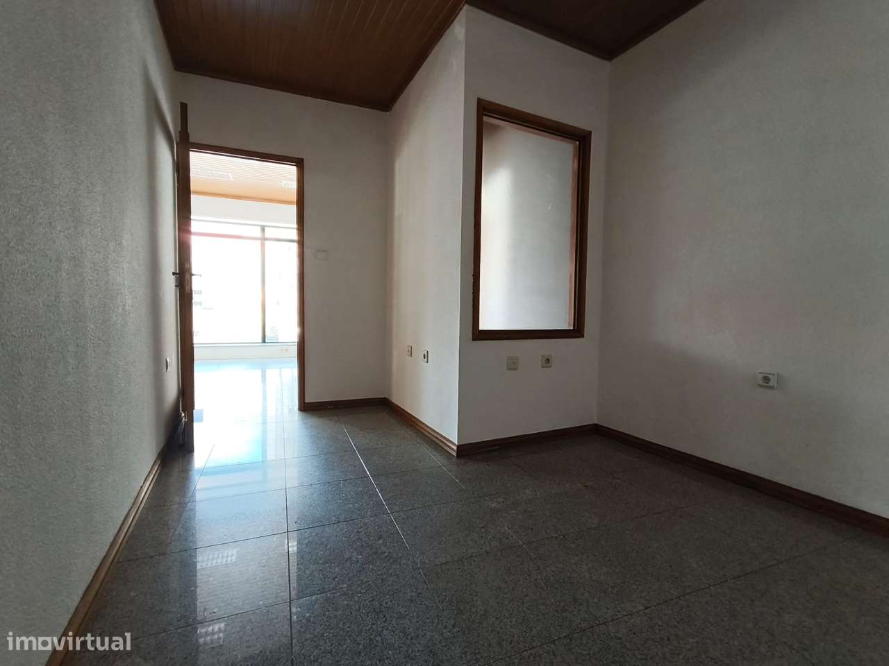 Loja com 48,2 m² na Rua D. Afonso Henriques – Rio Tinto-12
