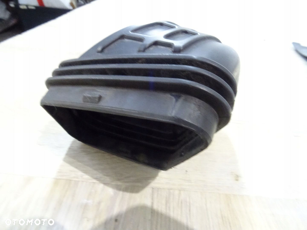 Kierownica Powietrza Audi A4 A5 Q5 8R0129739A - 3