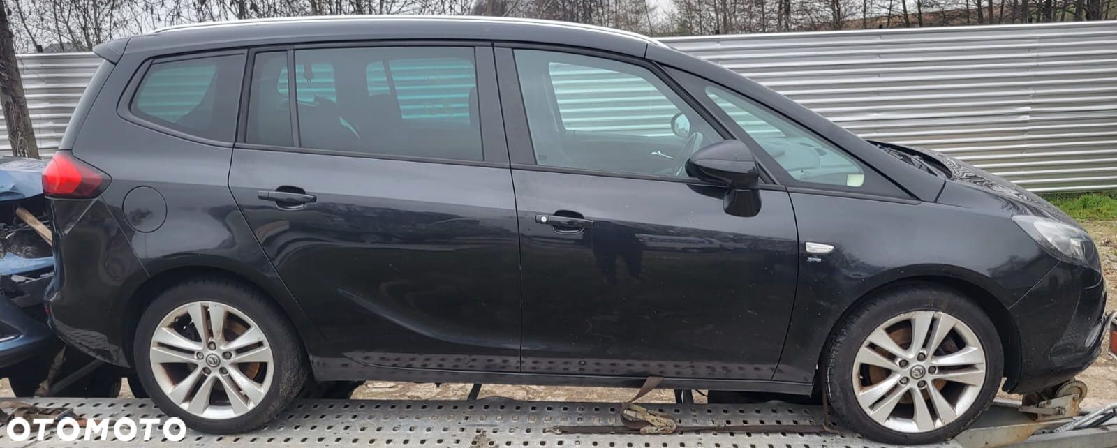 OPEL ZAFIRA C ĆWIARTKA / BŁOTNIK TYŁ - TYLNY PRAWY W KOLOR Z22C - 1