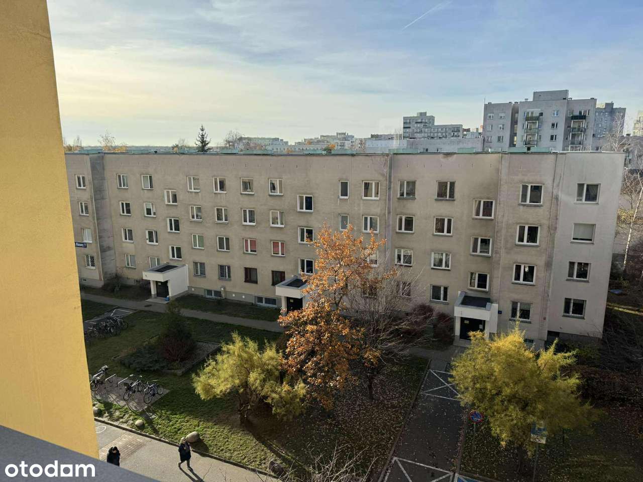 Trzy pokoje z dużym balkonem-9