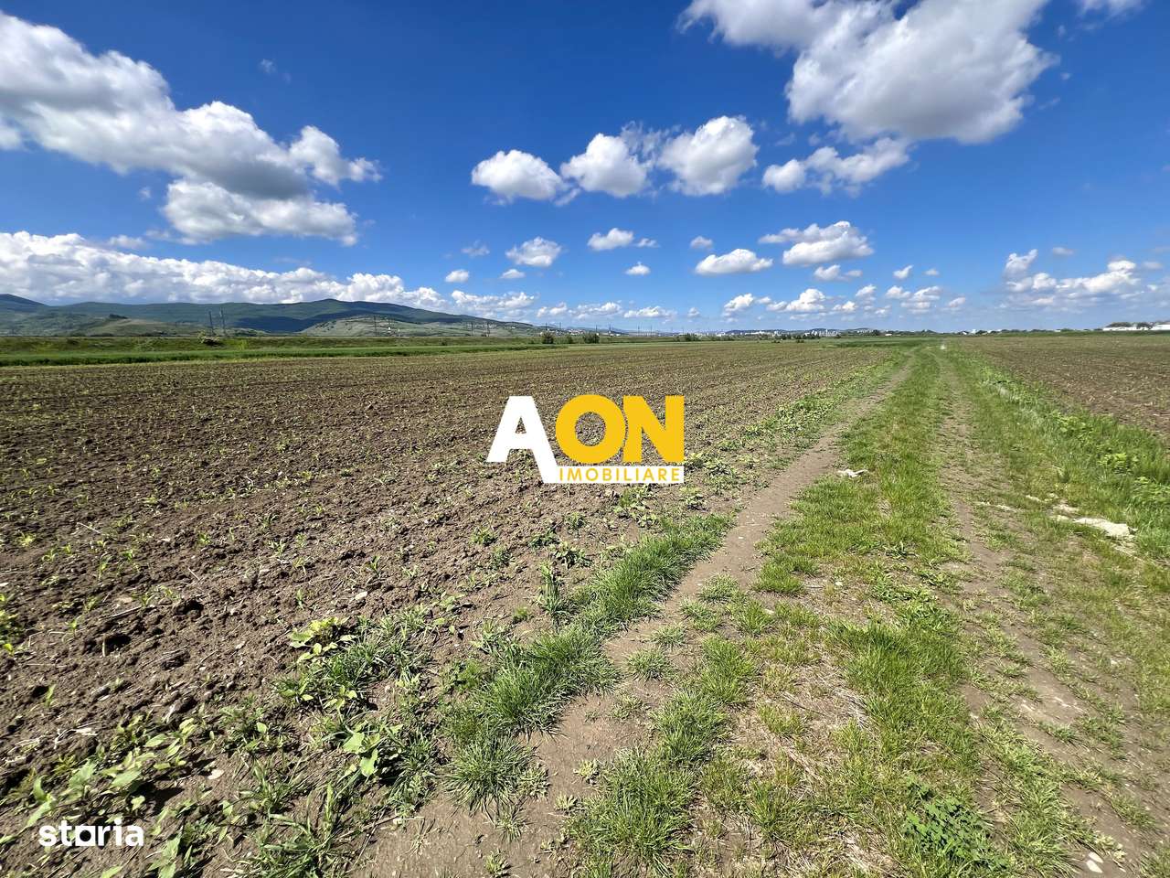 Teren Mixt Industrial de vanzare, 4660mp,  deschidere 41ml - Imagine principală: 4/5