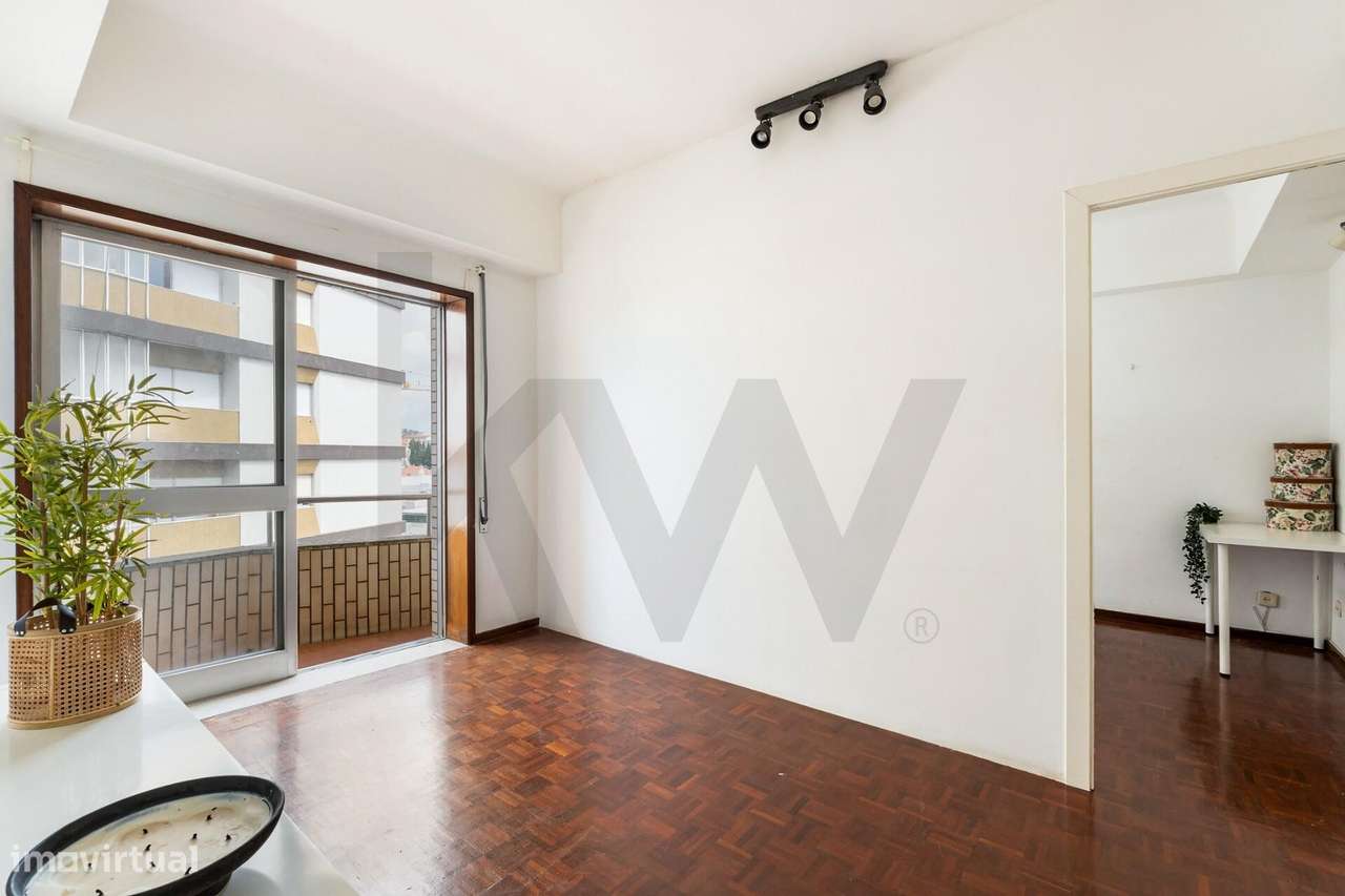 Novidade: T3 no centro de Gaia com elevadores, varanda e vista - Grande imagem: 2/36