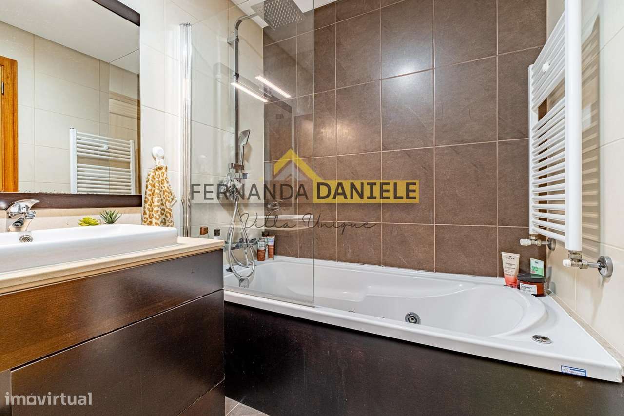 EXCELENTE APARTAMENTO T3 PASSIONISTAS - FEIRA!-25