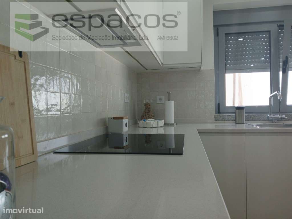 Apartamento T2 com Terraço, em Alcains, Castelo Branco-4