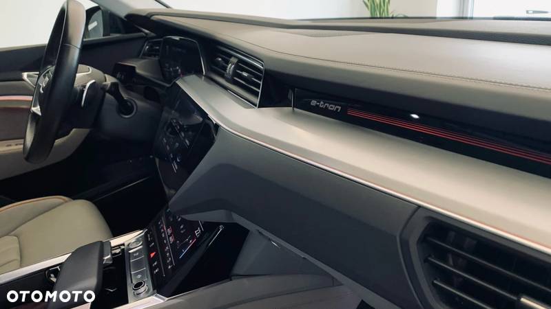 Audi e-tron 55 Quattro Advanced - 5