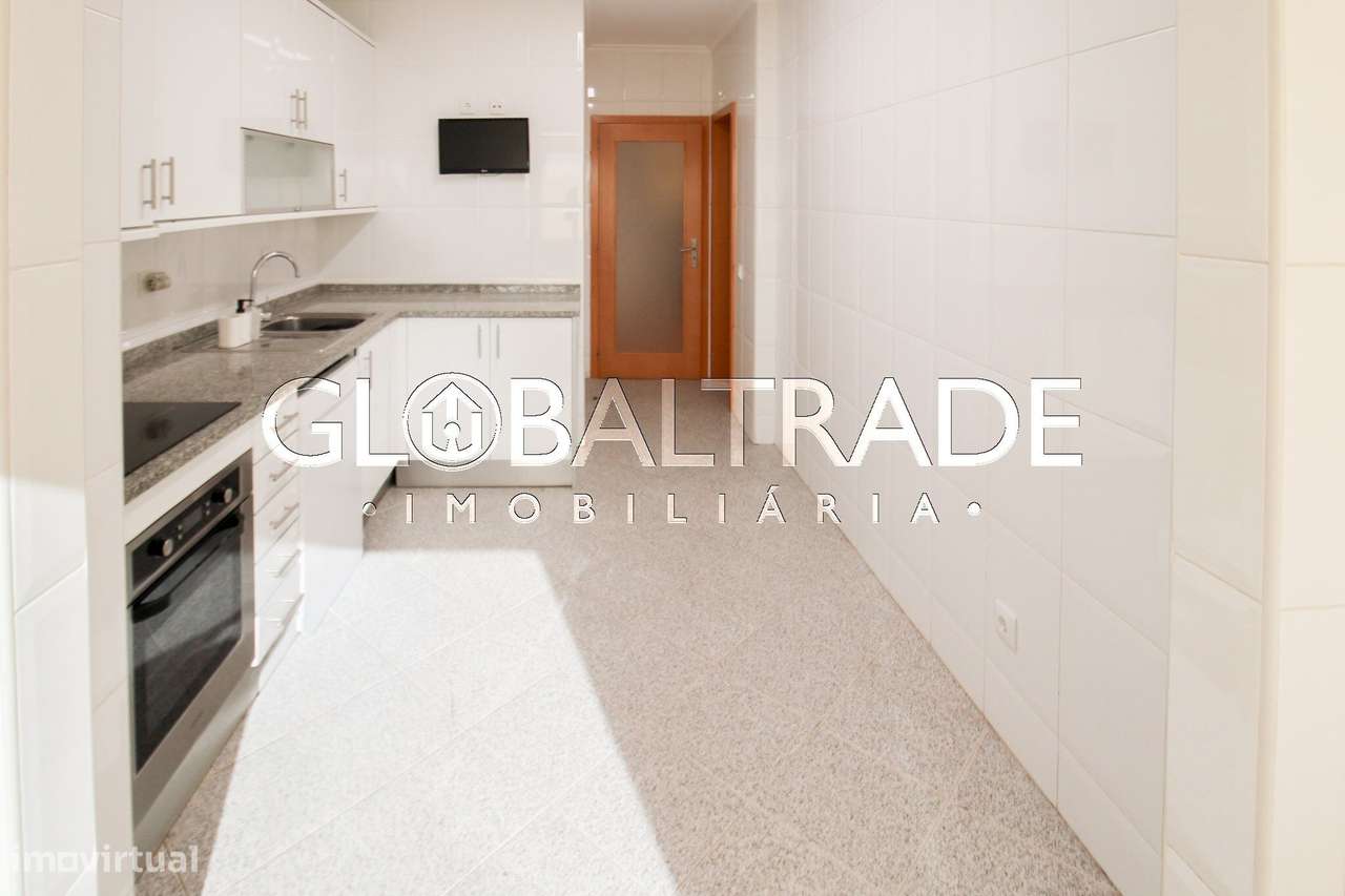 Apartamento T2 com Terraço em Baguim do Monte-11