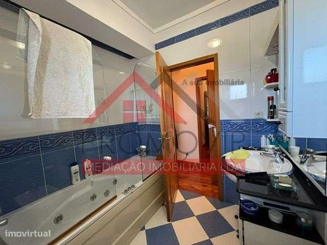 Apartamento T3 - Último Piso com Terraço no Centro Santo Tirso-17