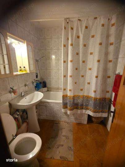 APARTAMENT 4 CAMERE PIATA RAHOVA-MARGEANULUI-8