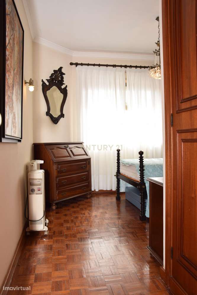 Moradia T6 (ou T4+T2) em Vila Nova de Gaia - Vilar do Paraíso-26