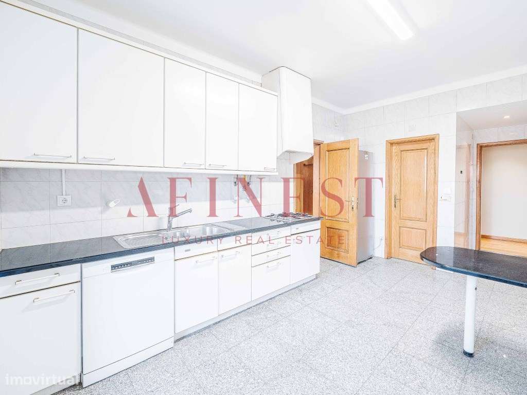 APARTAMENTO T5 NO CAMPO GRANDE - LISBOA - Grande imagem: 5/59