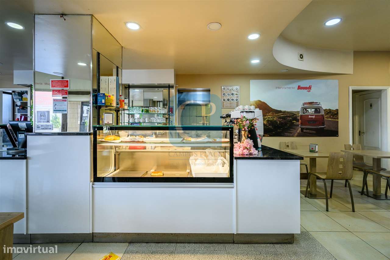 Café mobilado e equipado, em Vila Nova de Gaia - Grande imagem: 4/14