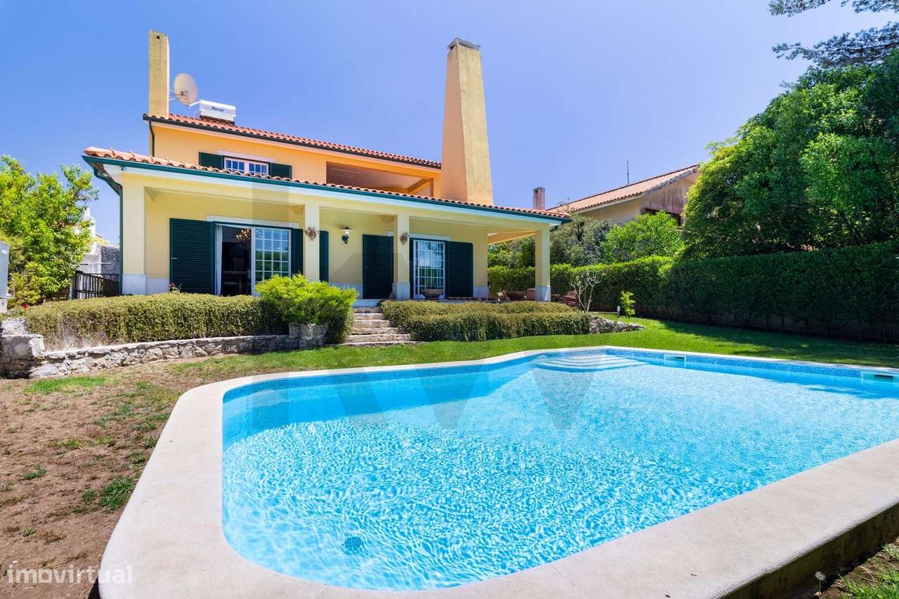 Moradia T4 Unifamiliar e Independente com piscina solarenga situada na - Grande imagem: 4/56