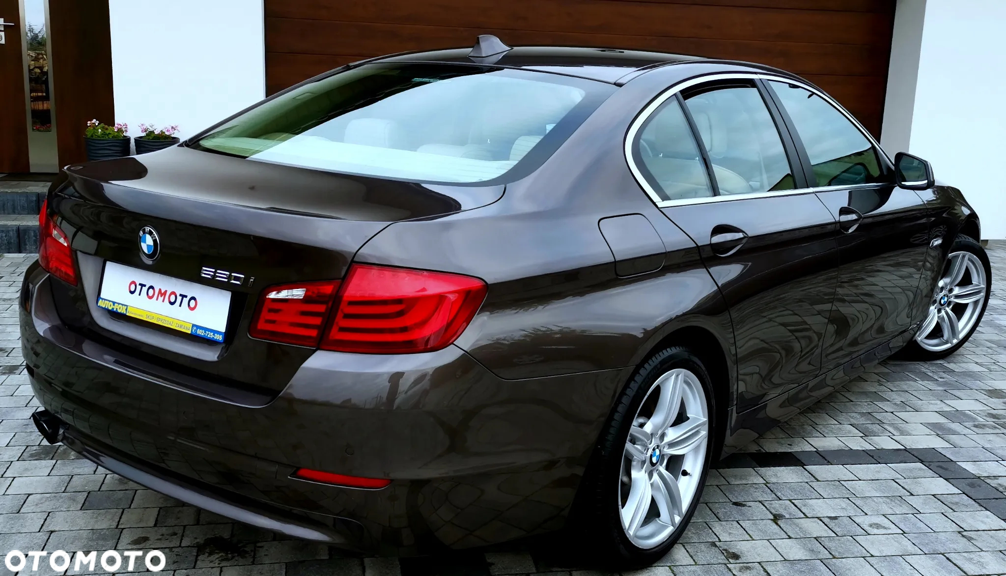 BMW Seria 5 520i Luxury Line - 33