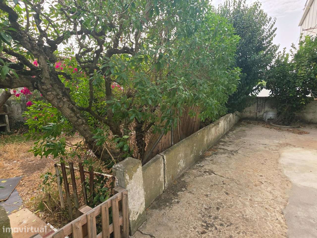 Moradia Bi familiar – Dois T3 Independentes | Porto Salvo-17