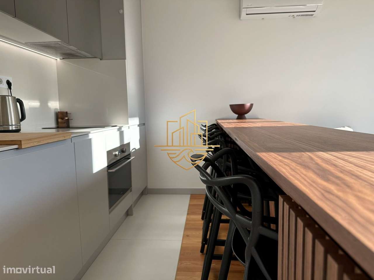 Apartamento T0+1 Turnkey Premium com Garagem e Duas Varandas — Centro-23
