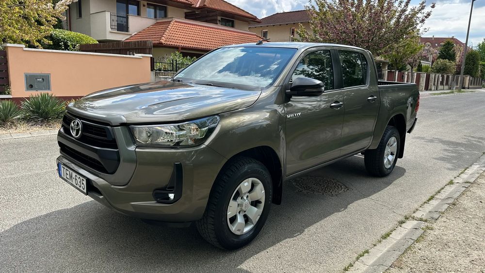 Toyota Hilux VIII [2015 - Prezent] 2.4D 150CP 4x4 Double Cab 6MT Style 2022